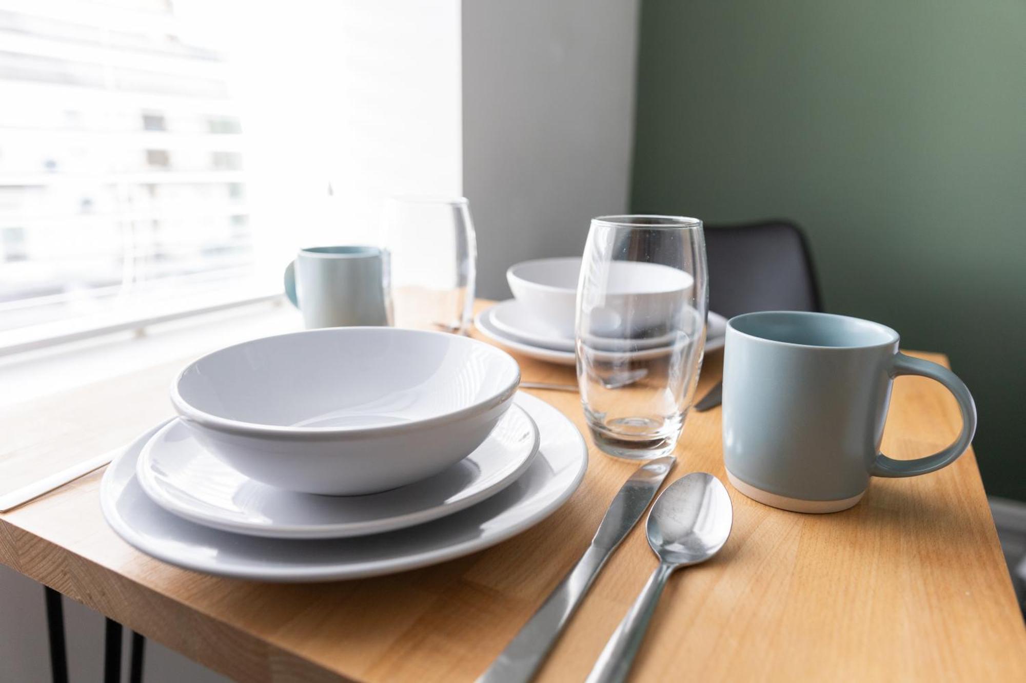 Bay City Studio Apartments Cardiff Bagian luar foto